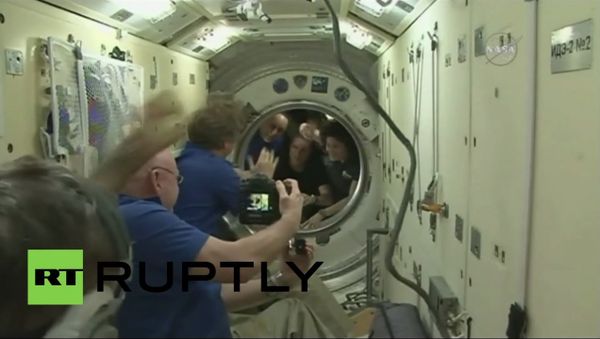 ISS: See Expedition 43 cosmonauts undock from ISS ahead of return to Earth - Sputnik International