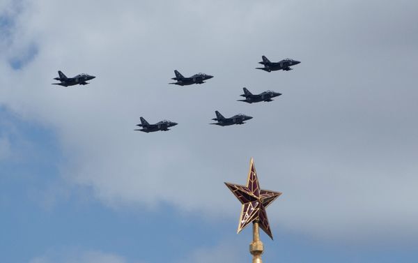 Moscow. Aircraft crews rehearse for parade marking 70th anniversary of victory in the Great Patriotic War - Sputnik International
