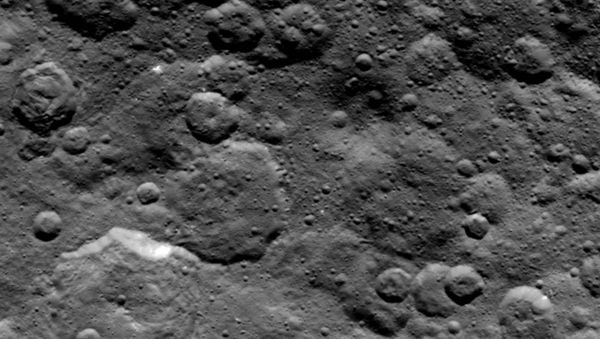 Craters in the northern hemisphere of dwarf planet Ceres are seen in this image taken by NASA's Dawn spacecraft on June 6, 2015. - Sputnik International
