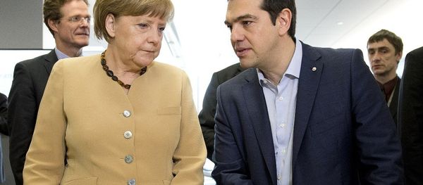German federal chancellor Angela Merkel, talks with Greek prime minister Alexis Tsipras - Sputnik International