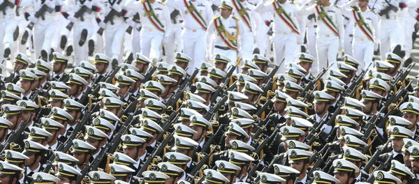 Iranian navy troops march in a parade marking National Army Day Iranian navy troops march in a parade marking National Army Day - Sputnik International