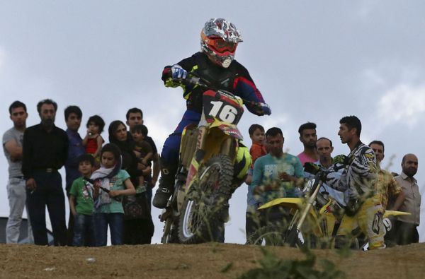 Born to Whizz: Female Iranian Biker Fulfills Her Dreams - Sputnik International