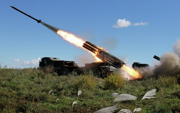 BM-27 Uragan self-propelled multiple rocket launcher system - Sputnik International