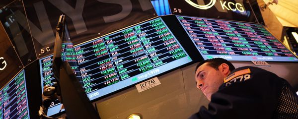 A trader works on the floor of the New York Stock Exchange (NYSE) on February 6, 2015, in New York A trader works on the floor of the New York Stock Exchange (NYSE) on February 6, 2015, in New York - Sputnik International