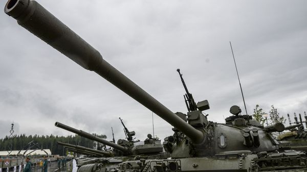 T-55 tanks, opening of International Military-Technical Forum ARMY-2015 - Sputnik International