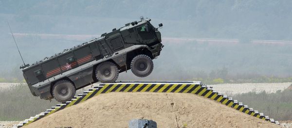 Military equipment displayed in the run-up to Army-2015 international forum - Sputnik International