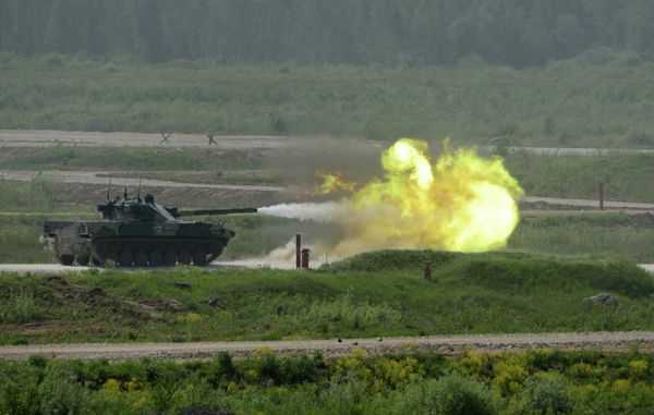 Russian Military Hardware on Display at Army 2015 Expo - Sputnik International