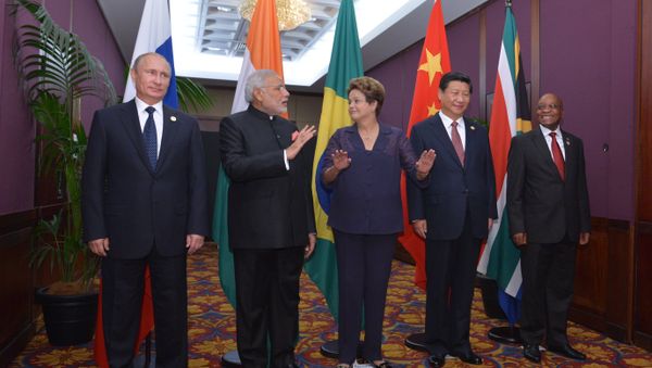 Vladimir Putin takes part in G-20 summit Vladimir Putin takes part in G-20 summit - Sputnik International