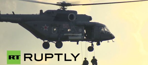 Russia: See the Russian Air Force perform drills at Army-2015 expo - Sputnik International