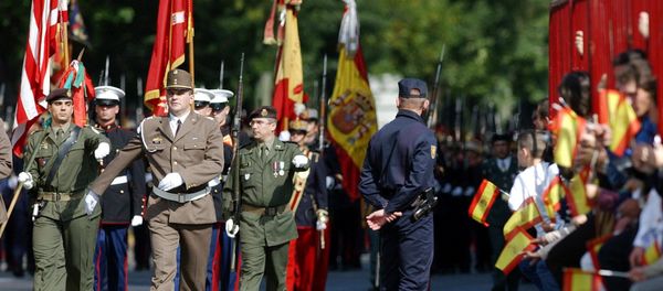 United States and NATO soldiers parade with Spanish armed forces during the National Day Parade in Madrid United States and NATO soldiers parade with Spanish armed forces during the National Day Parade in Madrid - Sputnik International