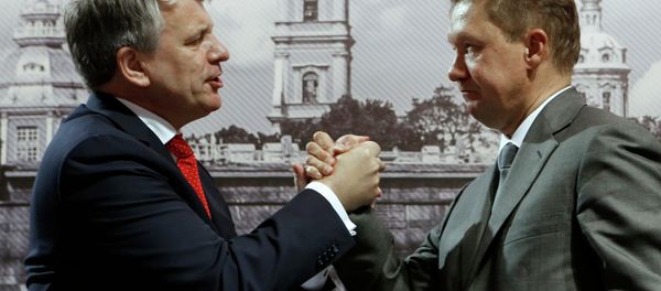 The chief executive officer of Shell concern Ben van Berden (at the left) and the chairman of the board, the vice-chairman of board of directors of JSC Gazprom Alexey Miller after signing of the memorandum - a road map about the third technological line of the Sakhalin-2 project The chief executive officer of Shell concern Ben van Berden (at the left) and the chairman of the board, the vice-chairman of board of directors of JSC Gazprom Alexey Miller after signing of the memorandum - a road map about the third technological line of the Sakhalin-2 project - Sputnik International