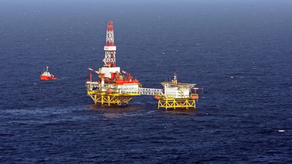 Fixed offshore ice-resistant platform of LUKoil - Sputnik International