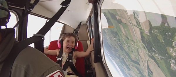 An aerobatic rollercoaster for a kid. - Sputnik International