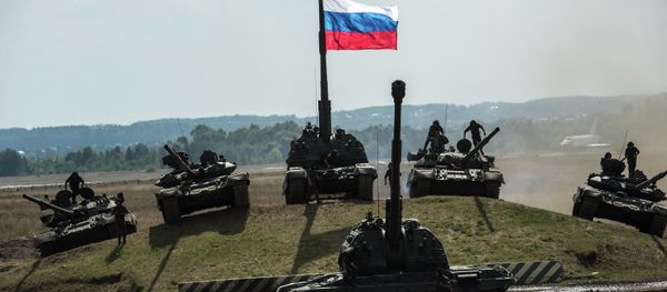 T-90 and T-80 tanks - Sputnik International