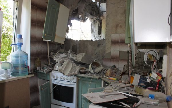 Kiev forces shelled Donetsk again, killing one person Kiev forces shelled Donetsk again, killing one person - Sputnik International