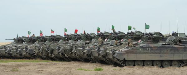 German army tanks are lined up after the NATO Noble Jump exercise on a training range near Swietoszow Zagan, Poland, Thursday, June 18, 2015 German army tanks are lined up after the NATO Noble Jump exercise on a training range near Swietoszow Zagan, Poland, Thursday, June 18, 2015 - Sputnik International