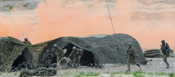 Soldiers take part in the NATO Noble Jump exercise on a training range near Swietoszow Zagan, Poland, Thursday, June 18, 2015 Soldiers take part in the NATO Noble Jump exercise on a training range near Swietoszow Zagan, Poland, Thursday, June 18, 2015 - Sputnik International