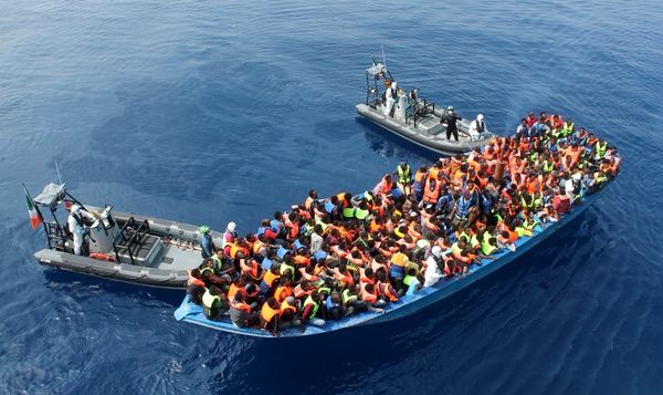 Officers of the Irish Navy ship Le Eithne rescue migrants in the Mediterranean Sea. Officers of the Irish Navy ship Le Eithne rescue migrants in the Mediterranean Sea. - Sputnik International