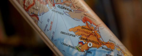 Political maps showing Crimea as part of Russian Federation now on sale in Simferopol Political maps showing Crimea as part of Russian Federation now on sale in Simferopol - Sputnik International