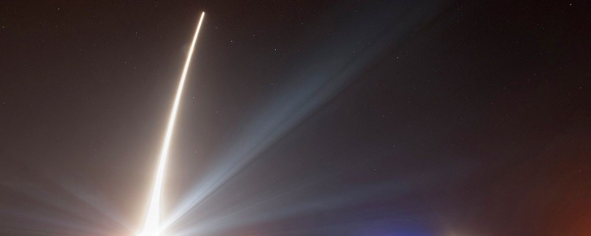 In its latest saber-rattling move, The Pentagon is ramping up efforts to build an space war headquarters, in order to protect US satellites from hypothetical attacks by Russia and China. - Sputnik International, 1920, 18.04.2018