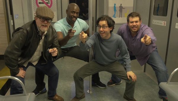 NYC Subways: The REAL Reason Men Manspread - Sputnik International