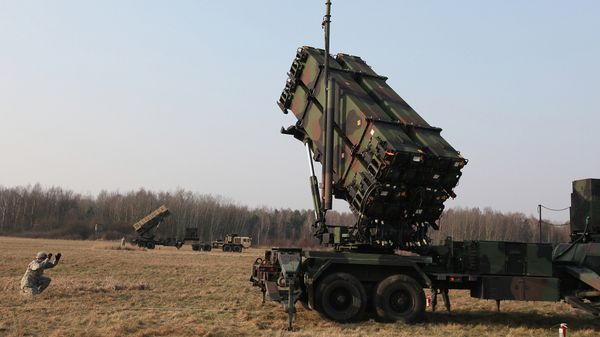 U.S. troops from 5th Battalion of the 7th Air Defense Regiment are seen at a test range in Sochaczew, Poland, on Saturday, March 21, 2015 - Sputnik International