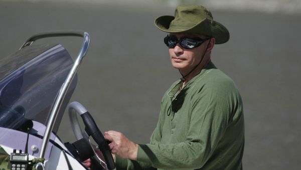 Vladimir Putin on vacation in Tyva Republic August 3, 2009 - Sputnik International