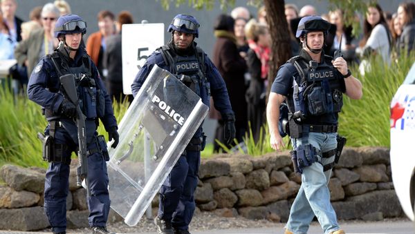 In this Tuesday, June 30, 2015 photo, police walk outside Ravenhall Prison in Melbourne, Australia In this Tuesday, June 30, 2015 photo, police walk outside Ravenhall Prison in Melbourne, Australia - Sputnik International