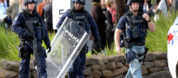 In this Tuesday, June 30, 2015 photo, police walk outside Ravenhall Prison in Melbourne, Australia In this Tuesday, June 30, 2015 photo, police walk outside Ravenhall Prison in Melbourne, Australia - Sputnik International
