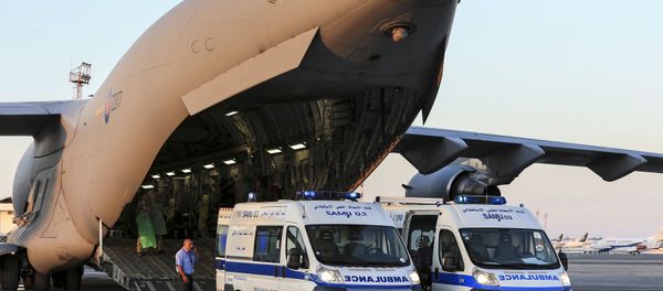 Tunisian ambulances bring seriously injured British nationals to a Royal Air Force C17 aircraft at Monastir airport in Tunisia, in this June 29, 2015 handout photograph released by Britain's Ministry of Defence in London on June 30, 2015 Tunisian ambulances bring seriously injured British nationals to a Royal Air Force C17 aircraft at Monastir airport in Tunisia, in this June 29, 2015 handout photograph released by Britain's Ministry of Defence in London on June 30, 2015 - Sputnik International