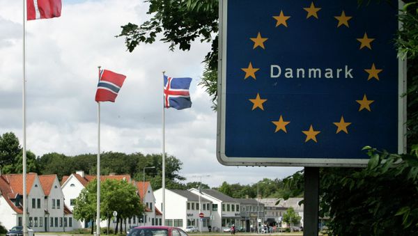 A car crosses the German-Danish border at Krusaa, Denmark - Sputnik International