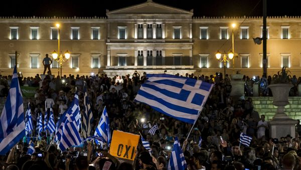 No supporters celebrate referendum results on a street in central in Athens, Greece July 5, 2015 No supporters celebrate referendum results on a street in central in Athens, Greece July 5, 2015 - Sputnik International