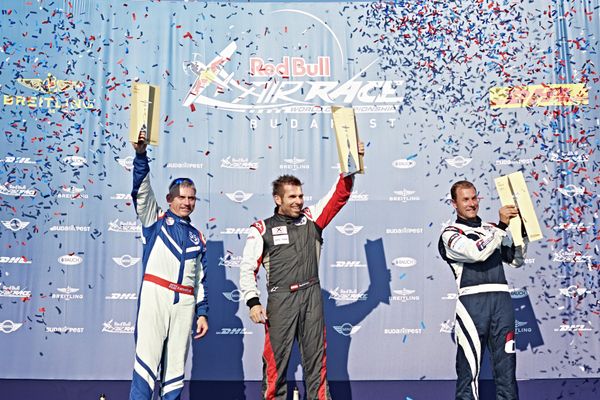 Dancing Through the Sky: Best Moments of Red Bull Air Race in Budapest Dancing Through the Sky: Best Moments of Red Bull Air Race in Budapest - Sputnik International