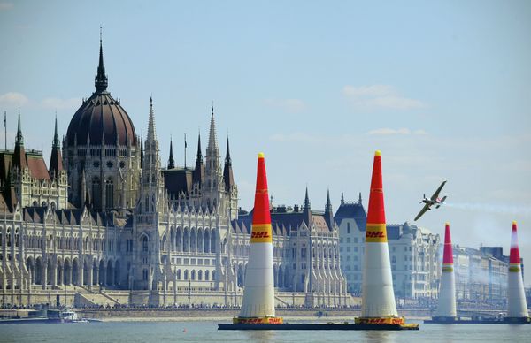 Dancing Through the Sky: Best Moments of Red Bull Air Race in Budapest Dancing Through the Sky: Best Moments of Red Bull Air Race in Budapest - Sputnik International