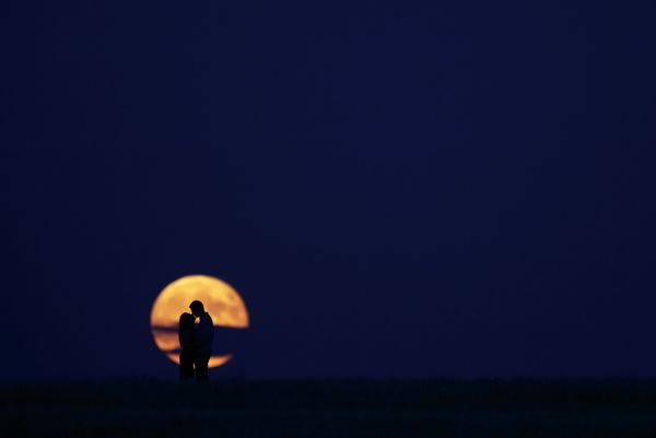 Pucker Up Buttercup! World Celebrates Int'l Kissing Day - Sputnik International