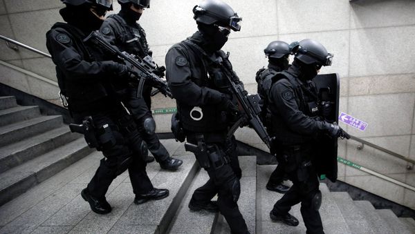 Special police forces conduct anti-terror drills during US-South Korean military exercises. - Sputnik International