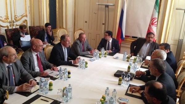 Russian and Iranian foreign ministers Sergei Lavrov and Mohammad Javad Zarif meeting in Palais Coburg - Sputnik International