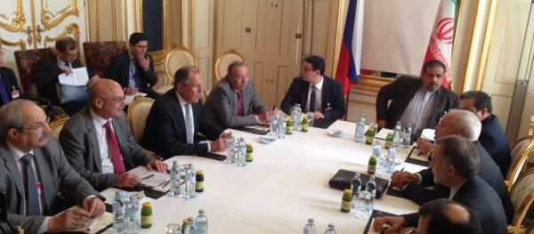 Russian and Iranian foreign ministers Sergei Lavrov and Mohammad Javad Zarif meeting in Palais Coburg - Sputnik International