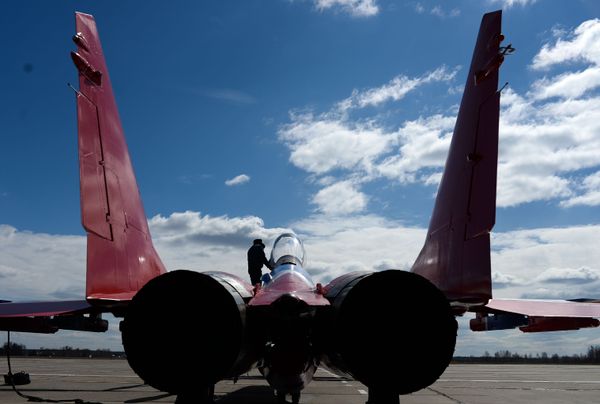 A MiG-29 fighter aircraft of the Strizhi aerobatic team at Kubinka air base - Sputnik International