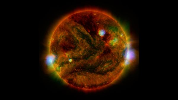Flaring, active regions of our sun are highlighted in this new image combining observations from several telescopes Flaring, active regions of our sun are highlighted in this new image combining observations from several telescopes - Sputnik International