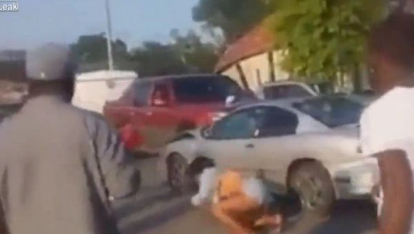 Fight Interrupted by Dramatic Hit-and-Run - Sputnik International