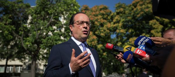 French President Francois Hollande speaks to journalists about Greece after attending the launch of the 'Employment and Insertion' at the headquarters of the French National Olympic and Sports Committee in Paris, France, July 10, 2015 French President Francois Hollande speaks to journalists about Greece after attending the launch of the 'Employment and Insertion' at the headquarters of the French National Olympic and Sports Committee in Paris, France, July 10, 2015 - Sputnik International