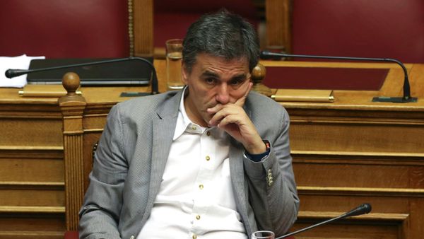 Greek Finance Minister Euclid Tsakalotos attends a parliamentary session in Athens, Greece, July 10, 2015 - Sputnik International