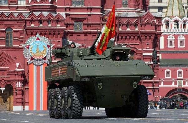 Bumerang armored personnel carrier drives during the Victory Parade marking the 70th anniversary of the defeat of the Nazis in World War II, in Red Square in Moscow, Russia, Saturday, May 9, 2015 - Sputnik International