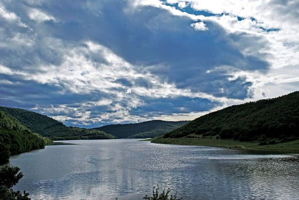 Lake Badovac is an artificial lake located south-east of the capital, which provides Pristina and the surrounding towns with water. Lake Badovac is an artificial lake located south-east of the capital, which provides Pristina and the surrounding towns with water. - Sputnik International