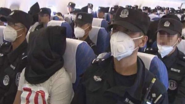 Muslim Uyghurs deported by Thailand to China will prob face harsh persecution - Sputnik International