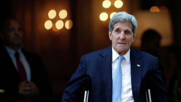 U.S. Secretary of State John Kerry leaves his hotel on the way to Mass at the St. Stephen's Cathedral in Vienna, Austria Sunday, July 12, 2015 U.S. Secretary of State John Kerry leaves his hotel on the way to Mass at the St. Stephen's Cathedral in Vienna, Austria Sunday, July 12, 2015 - Sputnik International