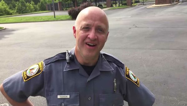 This video screenshot shows a Henrico County, Virginia, police officer who arrested a man who was filming him. - Sputnik International