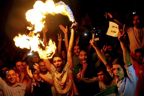 Dancing in the Street: Iranians Celebrate Nuclear Deal Dancing in the Street: Iranians Celebrate Nuclear Deal - Sputnik International