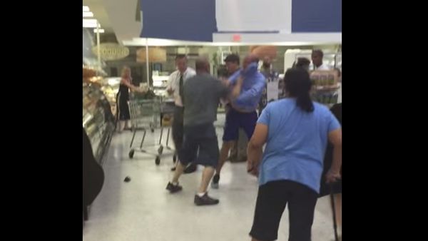 Fight Inside Florida Grocery Store - Sputnik International